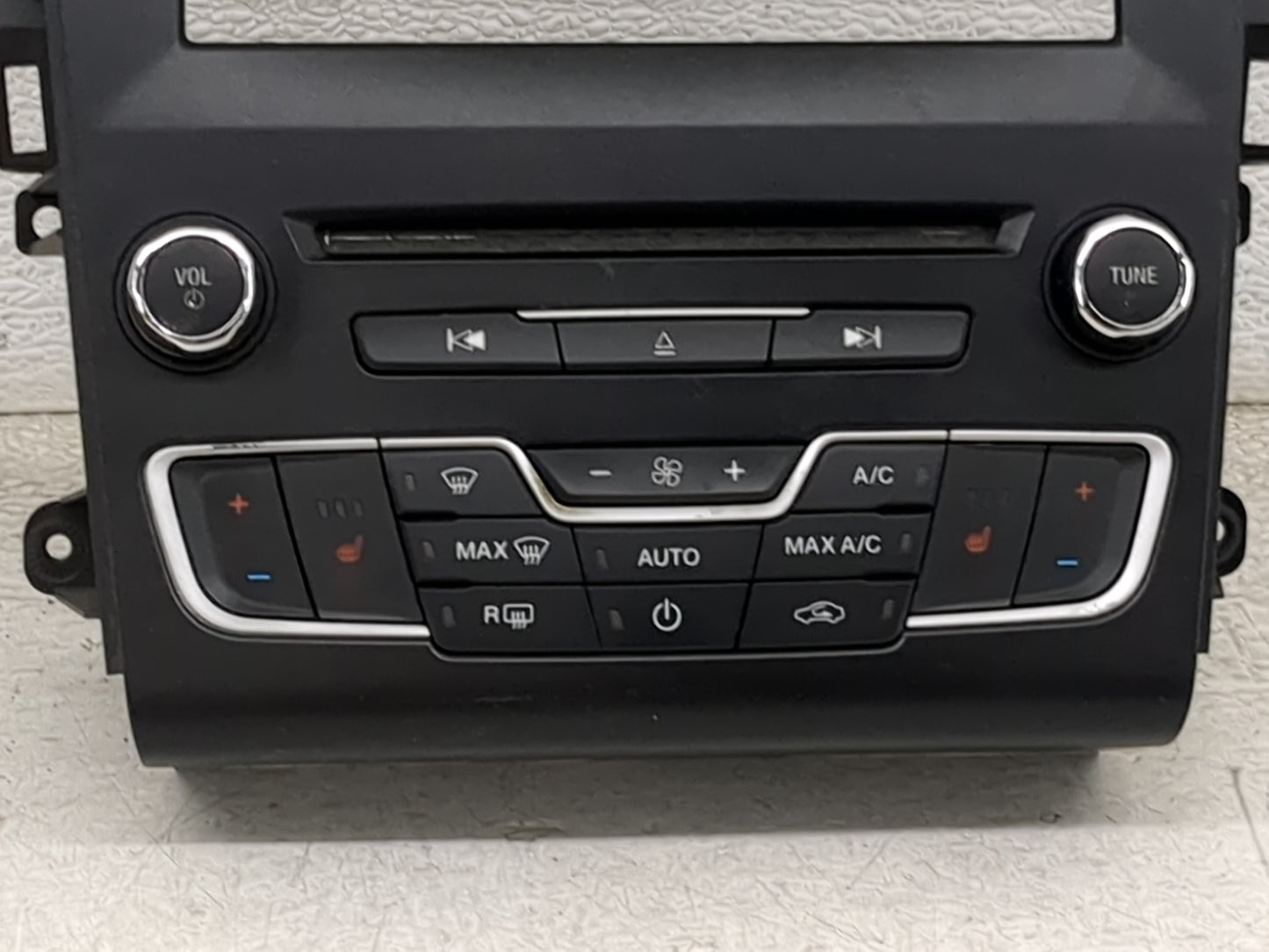 2016-2020 Ford Fusion Radio Control Panel 1468178 - Oemusedautoparts1.com