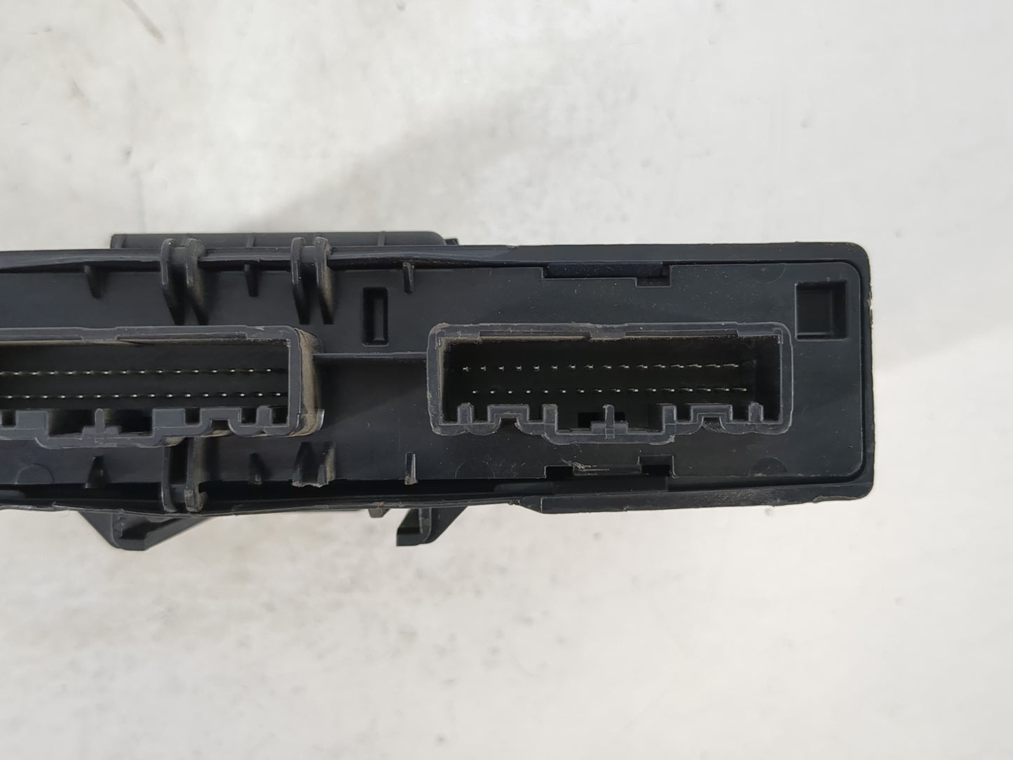 2016-2018 Acura Ilx Chassis Control Module Ccm Bcm Body Control - Oemusedautoparts1.com