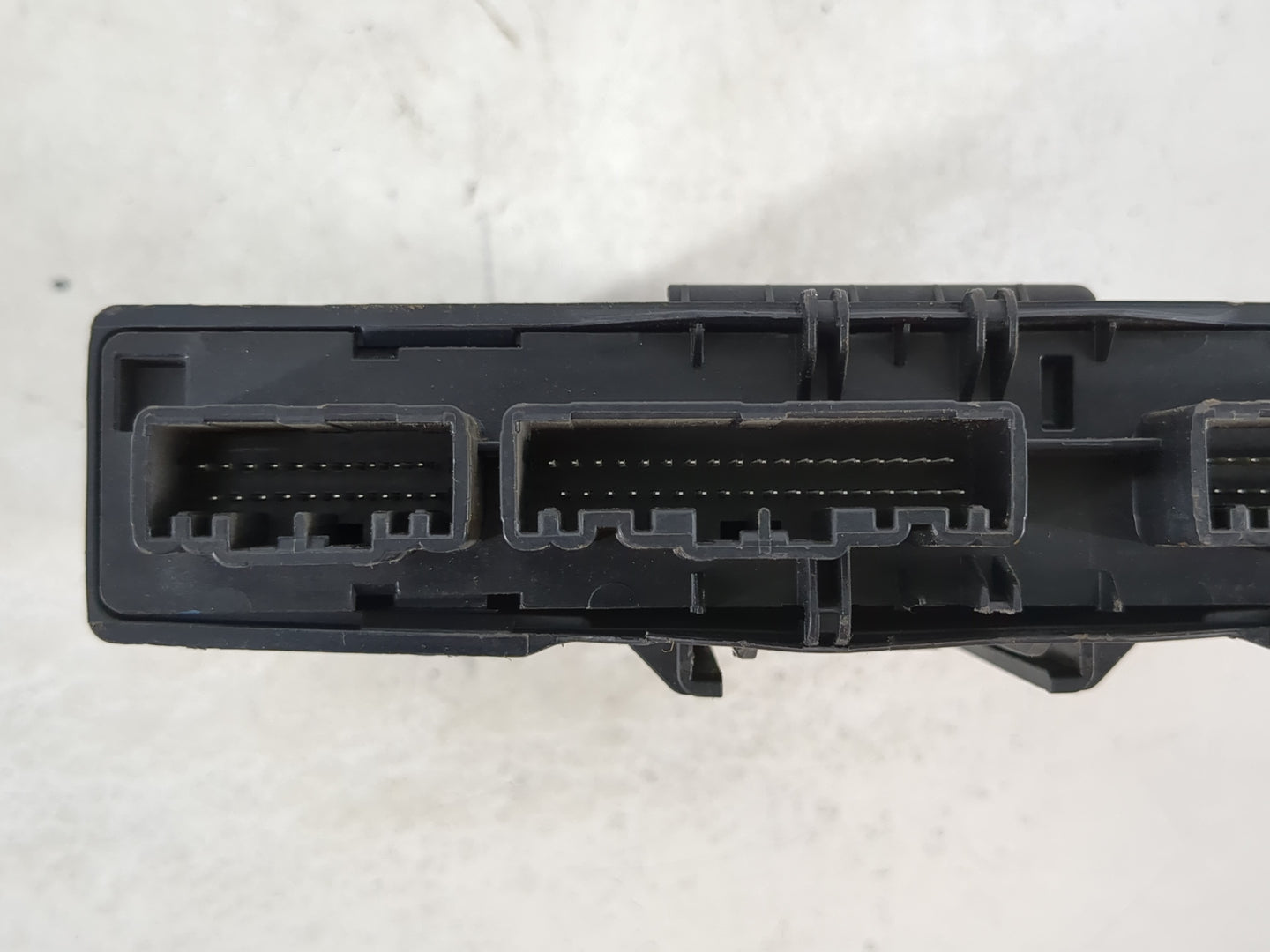 2016-2018 Acura Ilx Chassis Control Module Ccm Bcm Body Control - Oemusedautoparts1.com