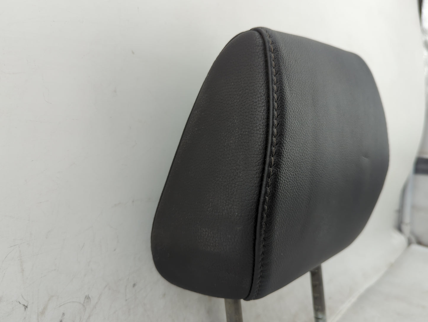 2017-2019 Acura Mdx Headrest Head Rest Front Driver Passenger Seat Black - Oemusedautoparts1.com