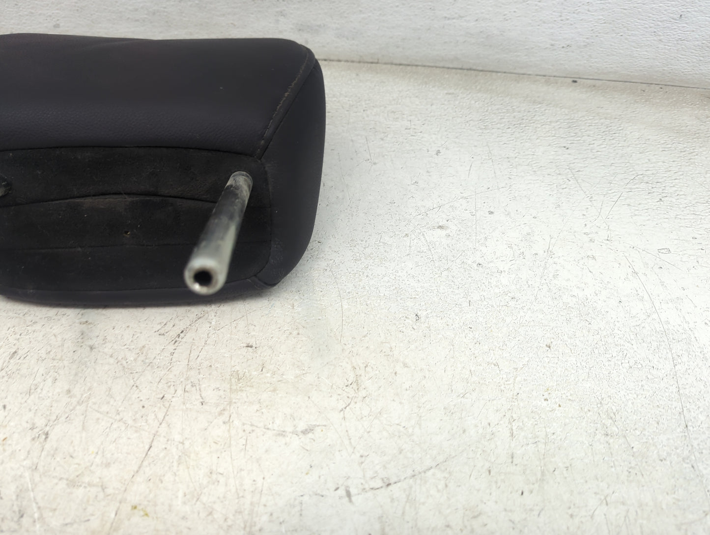 2017 Acura Mdx Headrest Head Rest Front Driver Seat Black - Oemusedautoparts1.com