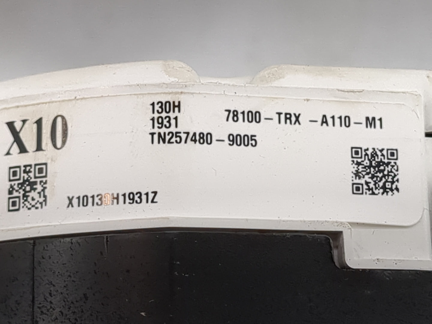 2016-2017 Acura Mdx Instrument Cluster Speedometer Gauges P/N:78100-TRX-A110-M1 TN257480-9005 Miles: Fits Fits 2016 2017 OEM