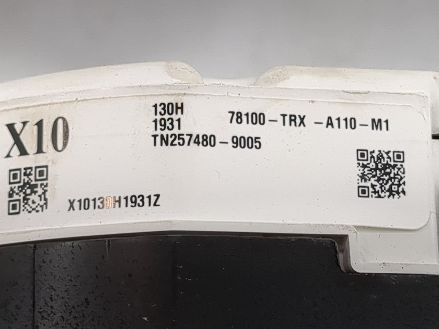 2016-2017 Acura Mdx Instrument Cluster Speedometer Gauges P/N:78100-TRX-A110-M1 TN257480-9005 Miles: Fits Fits 2016 2017 OEM