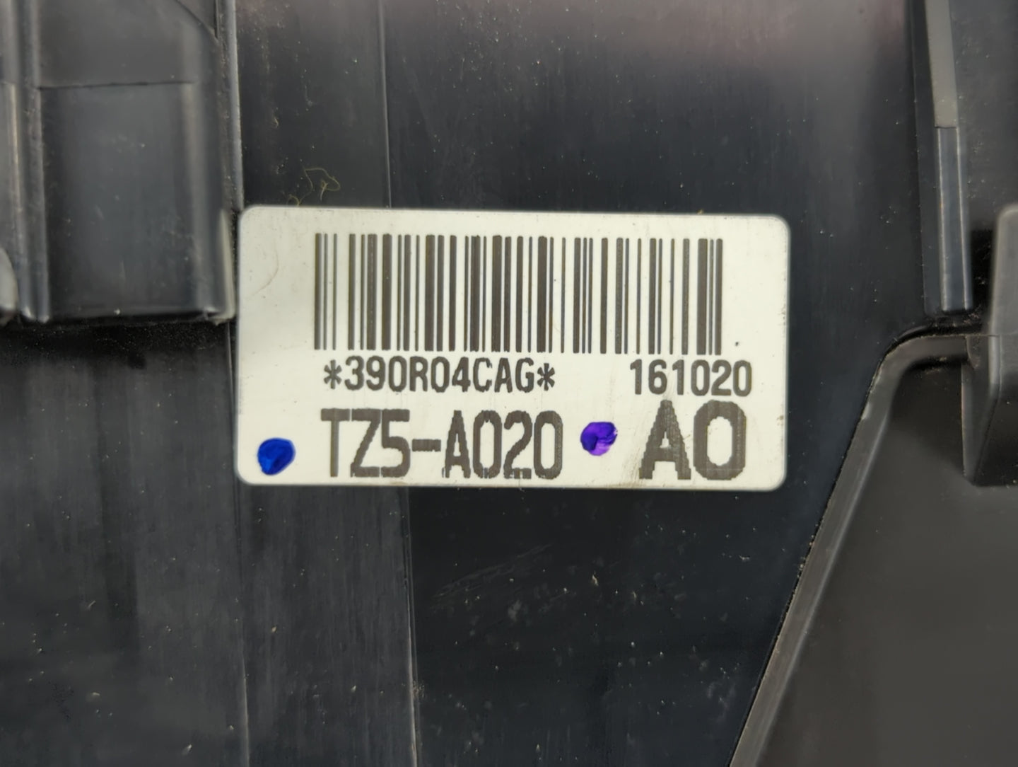2017-2018 Acura Mdx Fusebox Fuse Box Panel Relay Module P/N:TZ5-A020 Fits Fits 2017 2018 OEM Used Auto Parts - Oemusedautopa