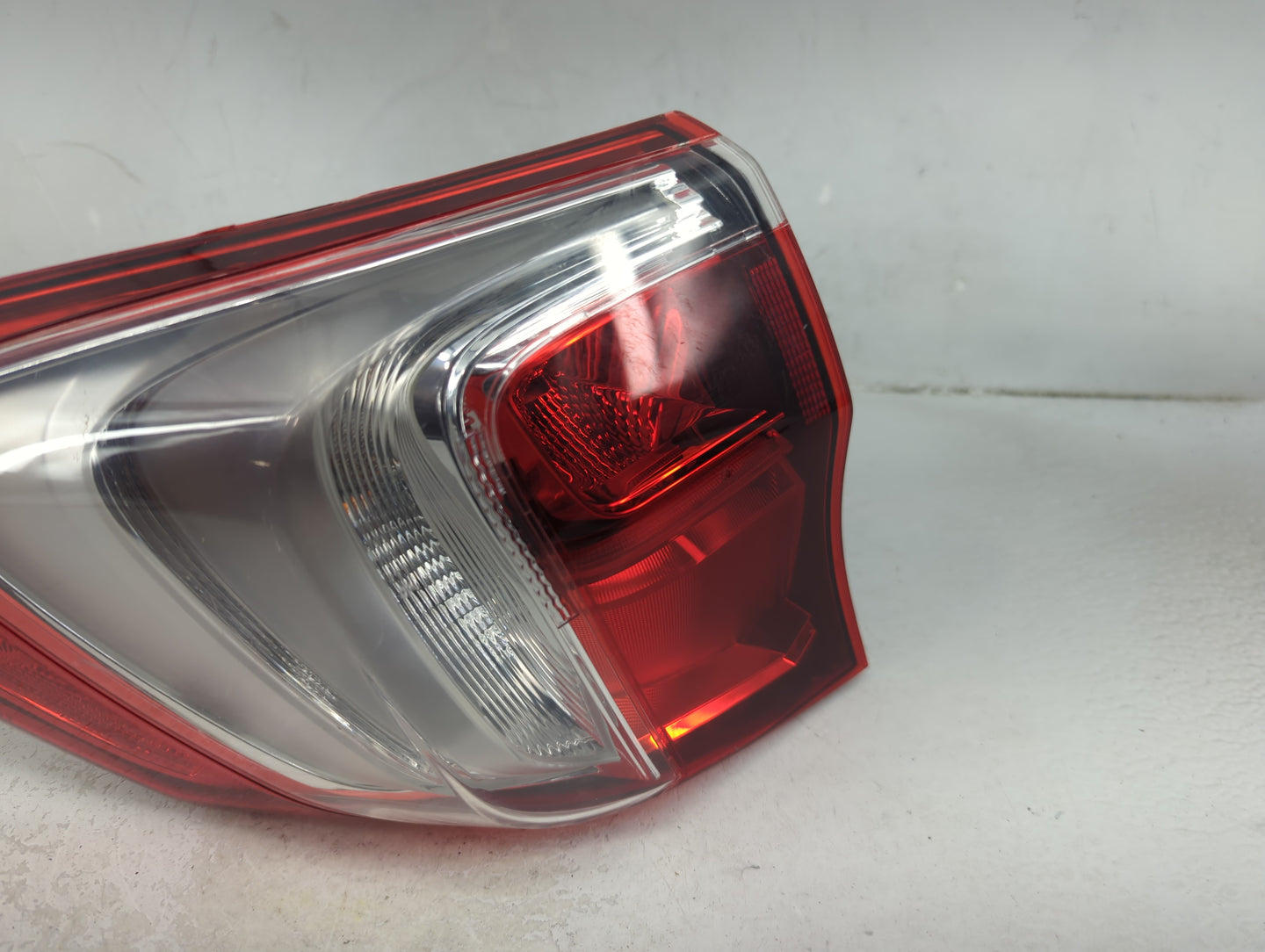 2016-2018 Acura Rdx Tail Light Assembly Driver Left OEM Fits Fits 2016 2017 2018 OEM Used Auto Parts - Oemusedautoparts1.com