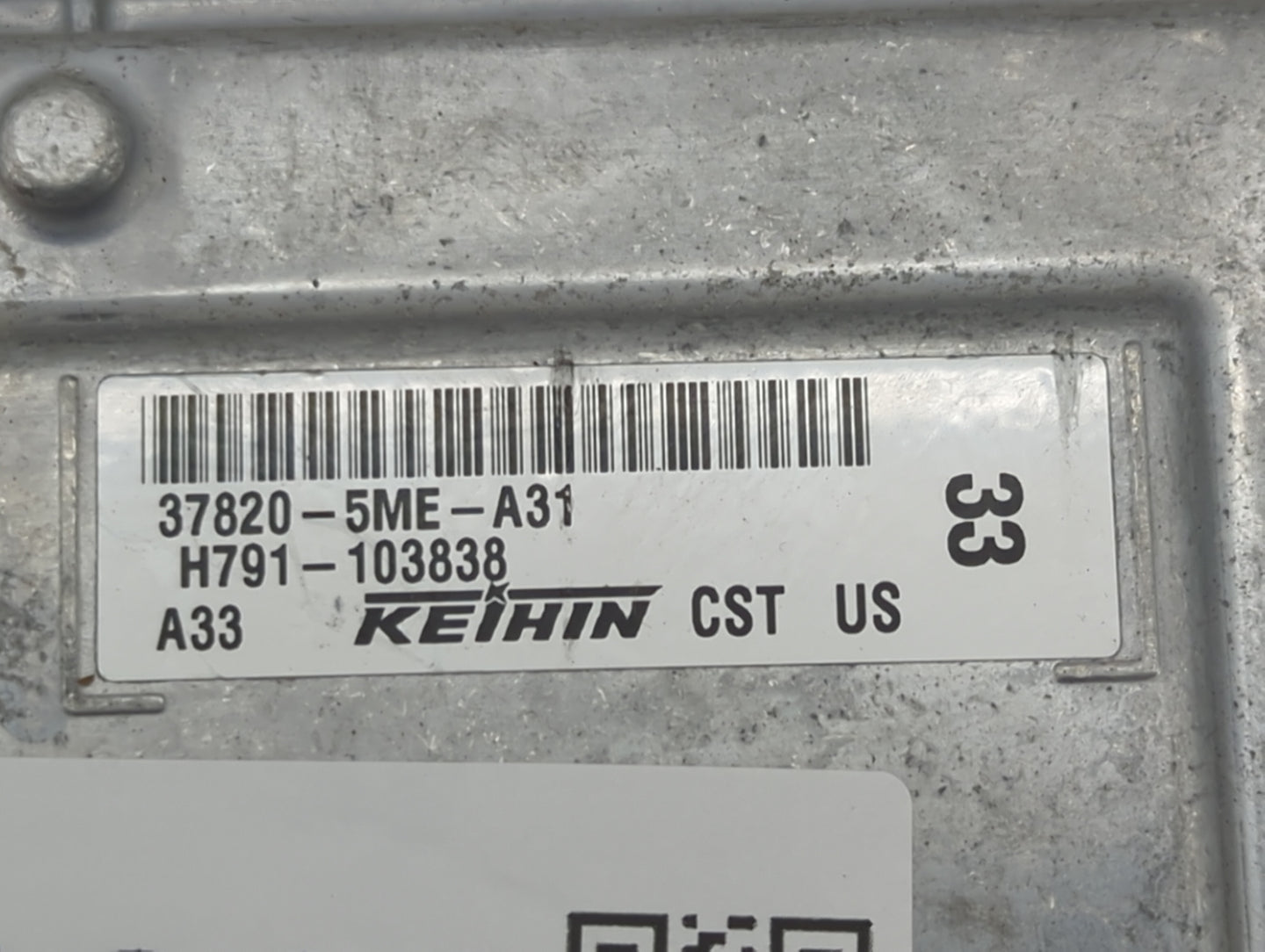 2017 Acura Rdx PCM Engine Control Computer ECU ECM PCU OEM P/N:37820-5ME-A31 Fits OEM Used Auto Parts - Oemusedautoparts1.co