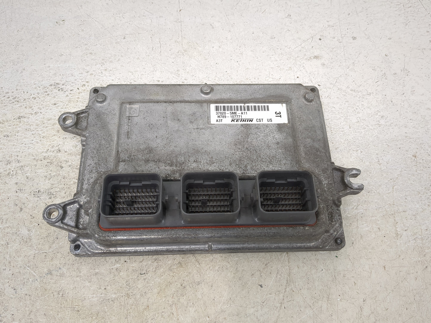 2017-2018 Acura Rdx PCM Engine Control Computer ECU ECM PCU OEM P/N:37820-5ME-A11 Fits Fits 2017 2018 OEM Used Auto Parts - 