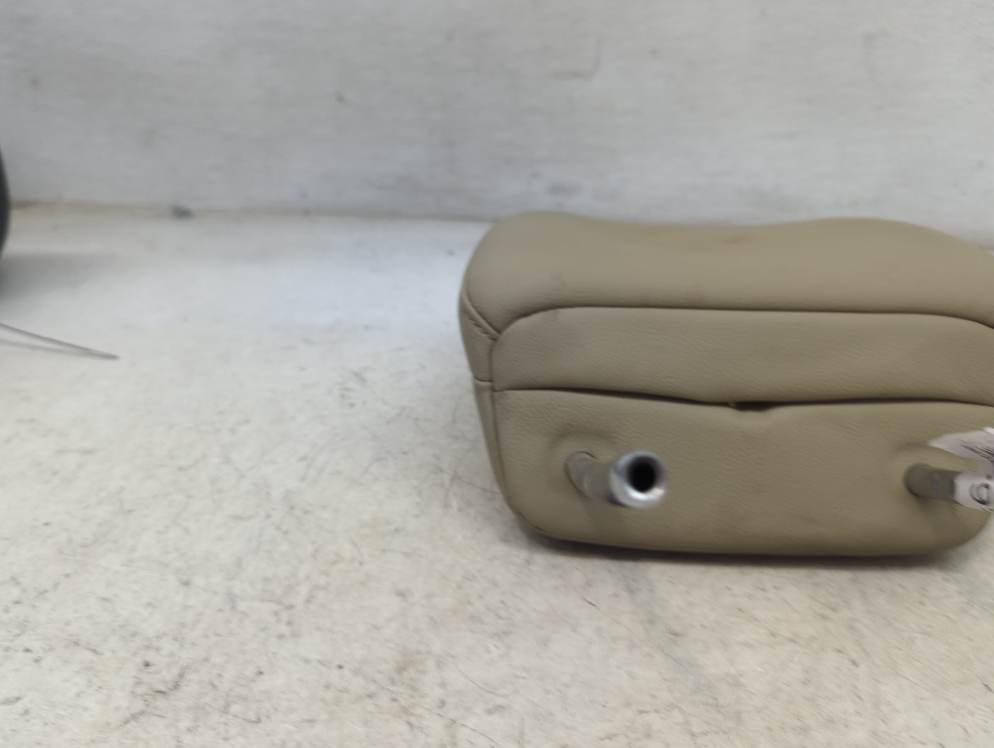 2016-2018 Acura Rdx Headrest Head Rest Front Driver Passenger Seat Fits Fits 2016 2017 2018 OEM Used Auto Parts - Oemusedaut