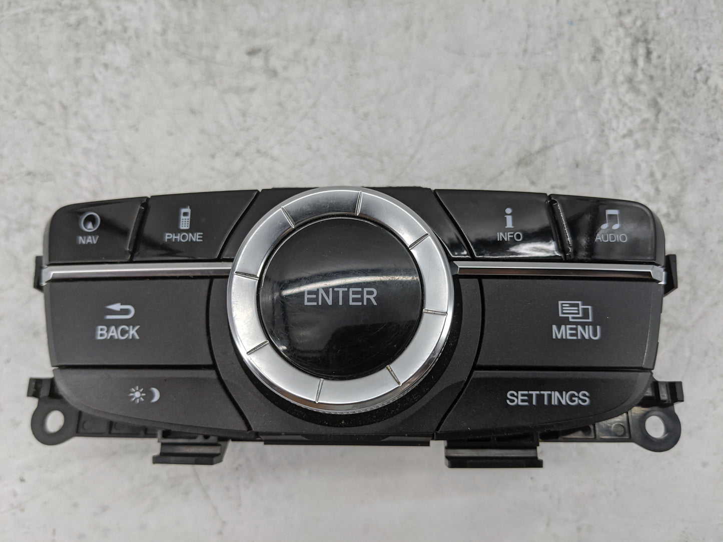 2017 Acura Rdx Radio AM FM Cd Player Receiver Replacement P/N:M60897 MJD TX6 Fits OEM Used Auto Parts - Oemusedautoparts1.co
