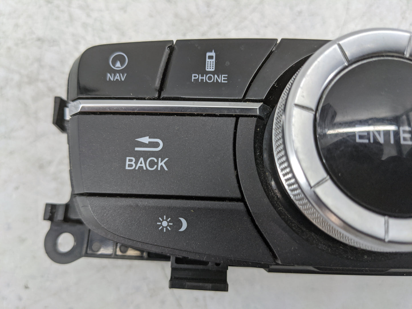2017 Acura Rdx Radio AM FM Cd Player Receiver Replacement P/N:M60897 MJD TX6 Fits OEM Used Auto Parts - Oemusedautoparts1.co