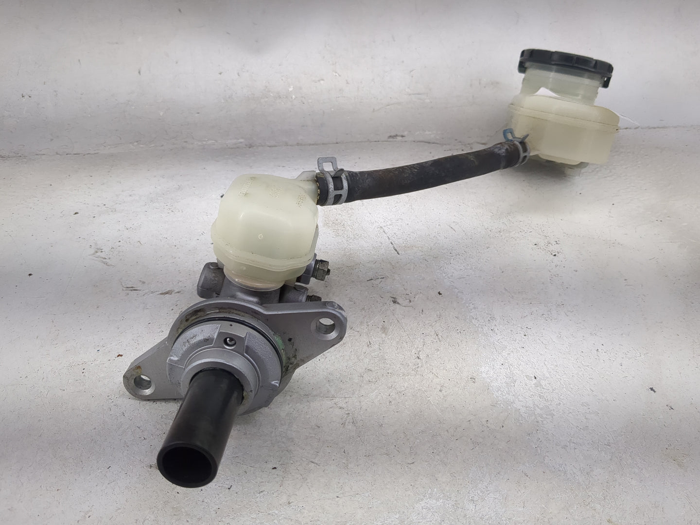 2013-2018 Acura Rdx Brake Master Cylinder 1490568 - Oemusedautoparts1.com
