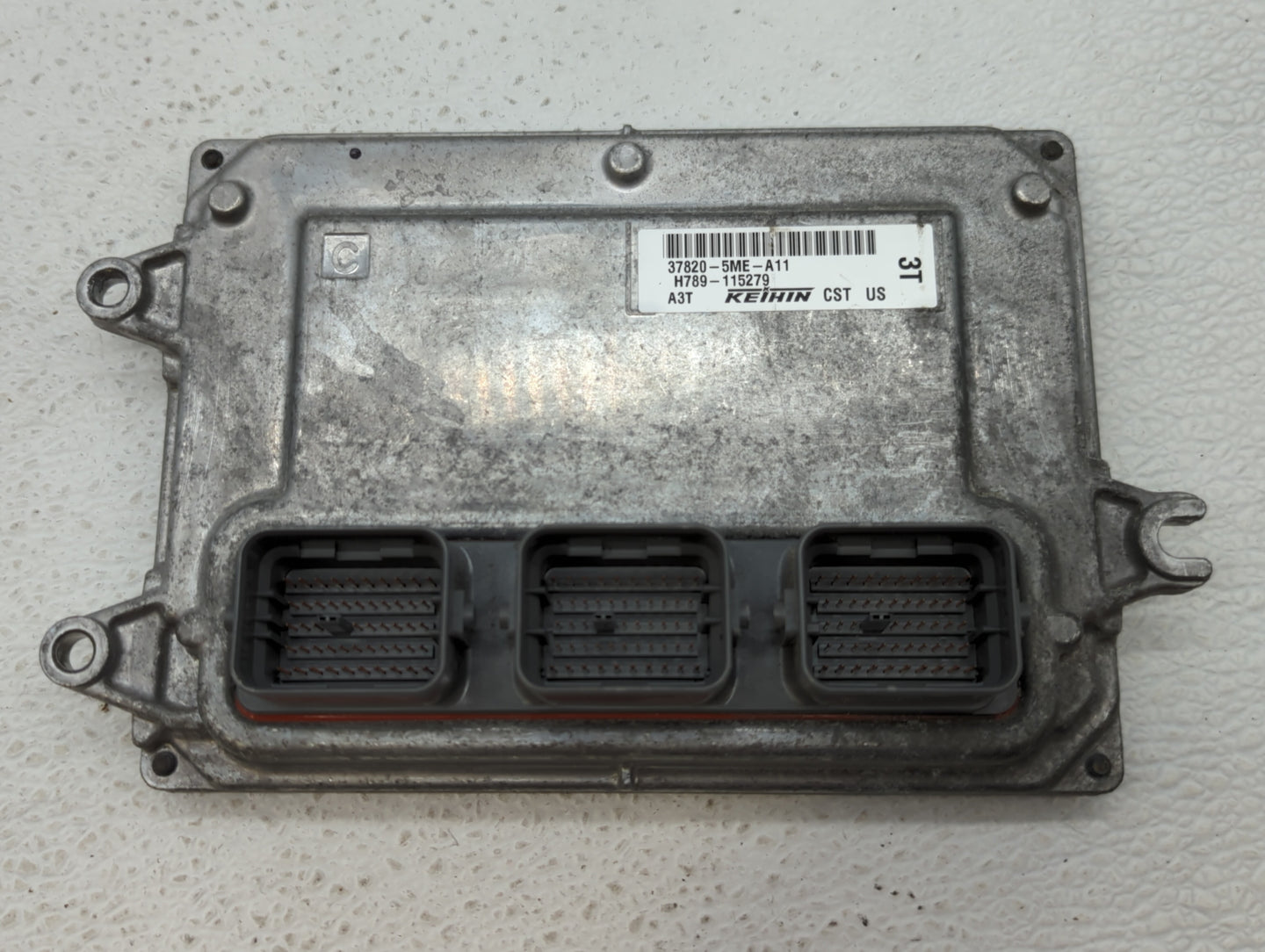 2017-2018 Acura Rdx PCM Engine Control Computer ECU ECM PCU OEM P/N:37820-5ME-A11 Fits Fits 2017 2018 OEM Used Auto Parts - 