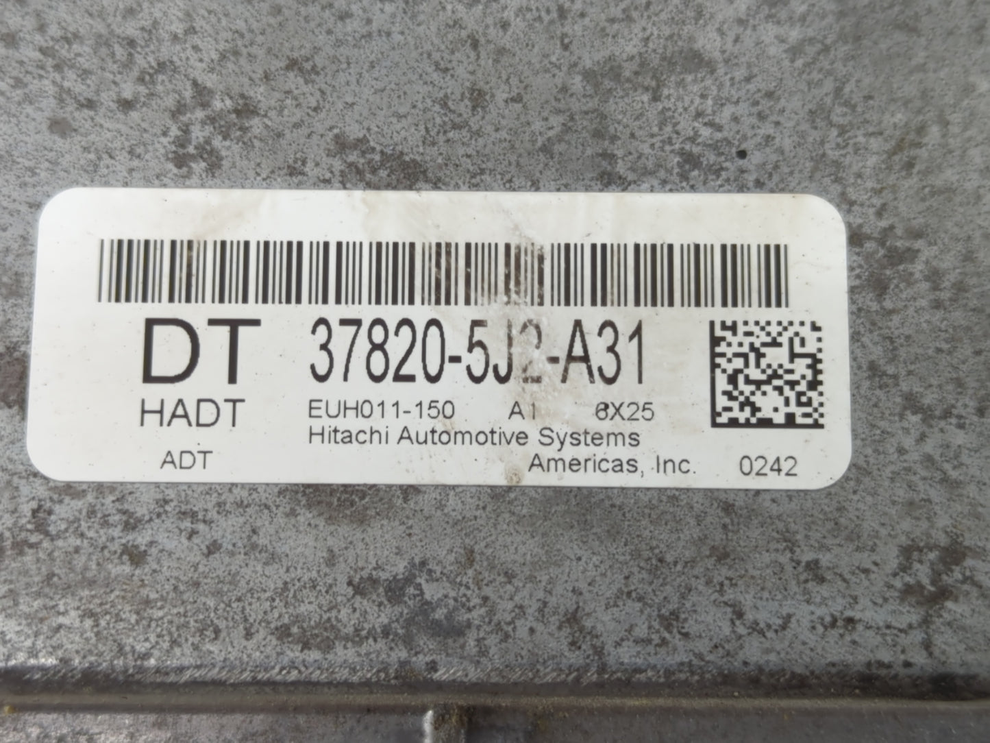 2018 Acura Tlx PCM Engine Control Computer ECU ECM PCU OEM P/N:37820-5J2-A31 Fits OEM Used Auto Parts - Oemusedautoparts1.co