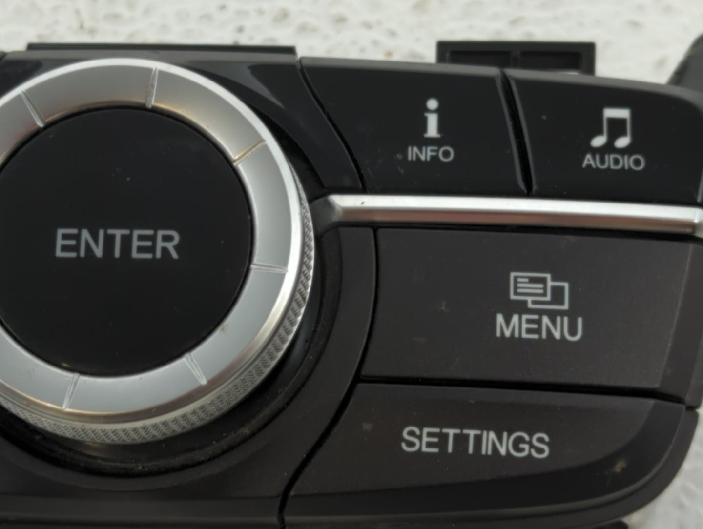 2015-2018 Acura Tlx Radio AM FM Cd Player Receiver Replacement P/N:M57122 Fits Fits 2015 2016 2017 2018 OEM Used Auto Parts 