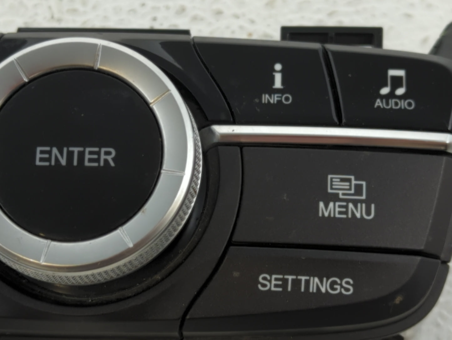 2015-2018 Acura Tlx Radio AM FM Cd Player Receiver Replacement P/N:M57122 Fits Fits 2015 2016 2017 2018 OEM Used Auto Parts 