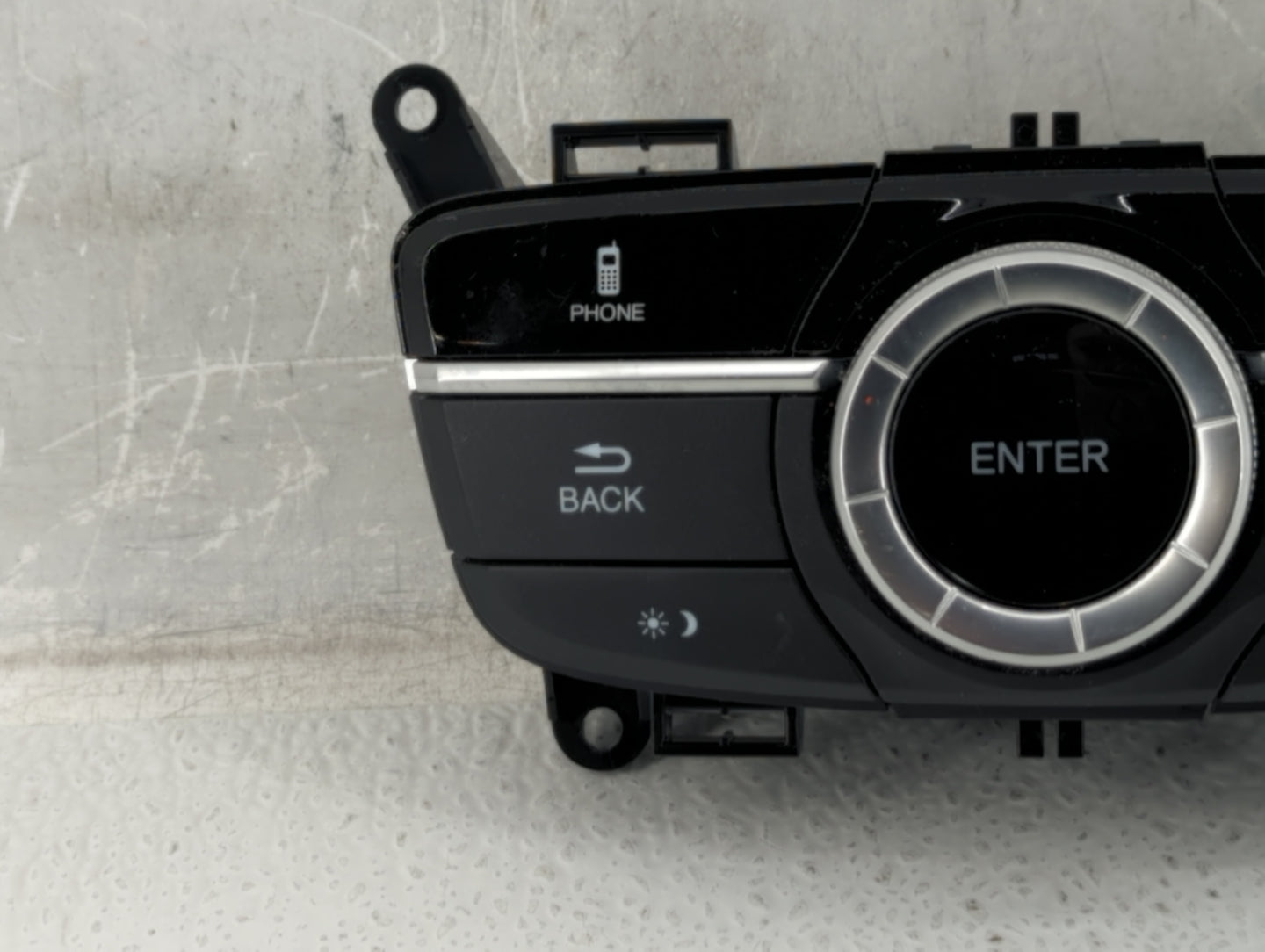 2015-2018 Acura Tlx Radio AM FM Cd Player Receiver Replacement Fits Fits 2015 2016 2017 2018 OEM Used Auto Parts - Oemusedau