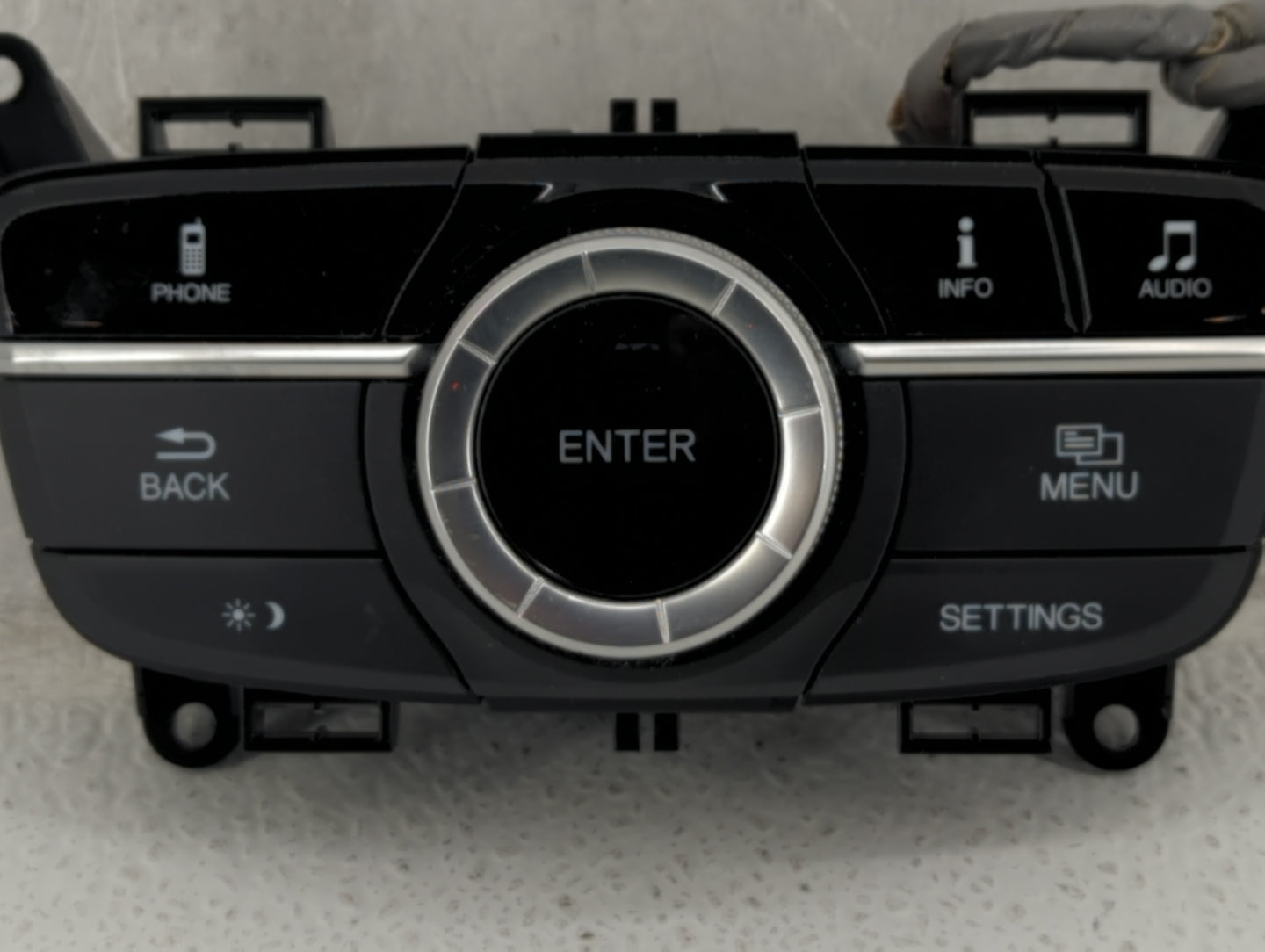 2015-2018 Acura Tlx Radio AM FM Cd Player Receiver Replacement Fits Fits 2015 2016 2017 2018 OEM Used Auto Parts - Oemusedau