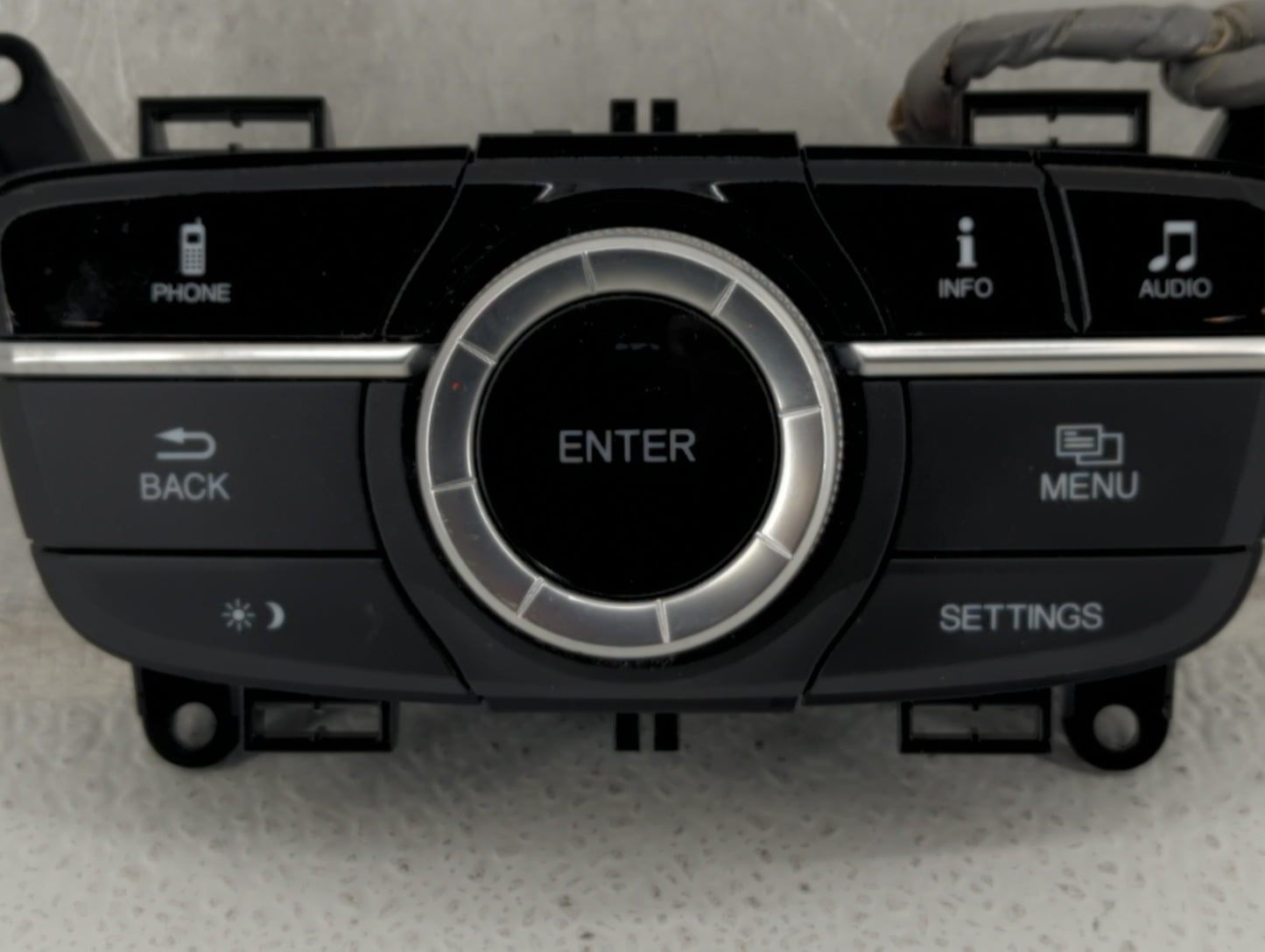 2015-2018 Acura Tlx Radio AM FM Cd Player Receiver Replacement Fits Fits 2015 2016 2017 2018 OEM Used Auto Parts - Oemusedau
