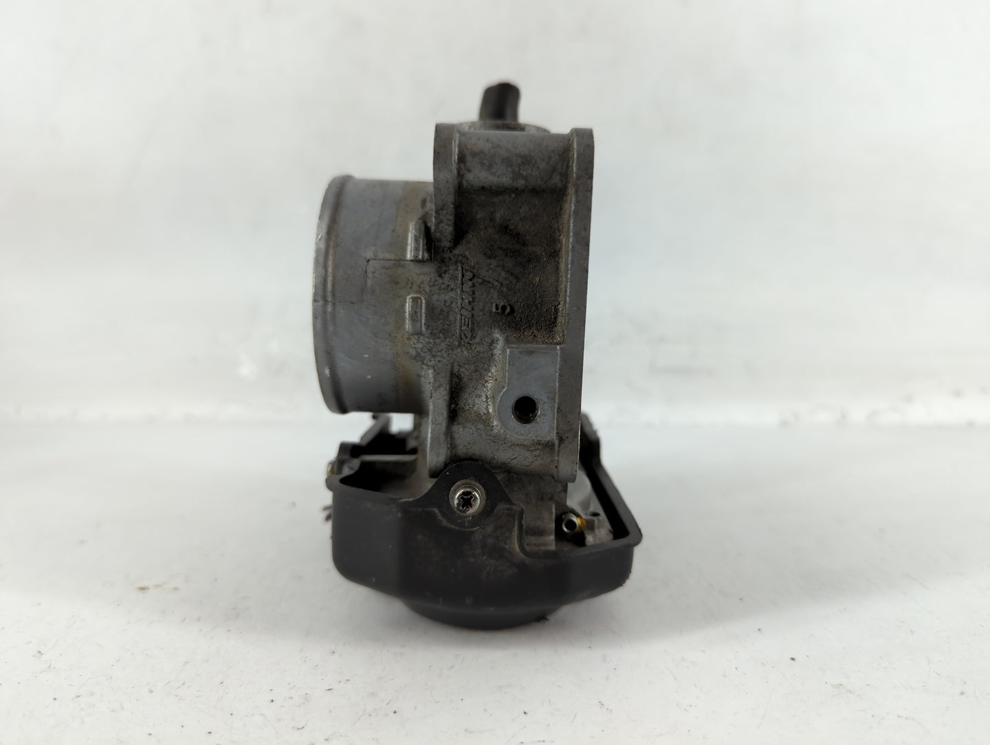2015-2020 Acura Tlx Throttle Body P/N:U38494662669 Fits Fits 2013 2014 2015 2016 2017 2018 2019 2020 2021 2022 OEM Used Auto