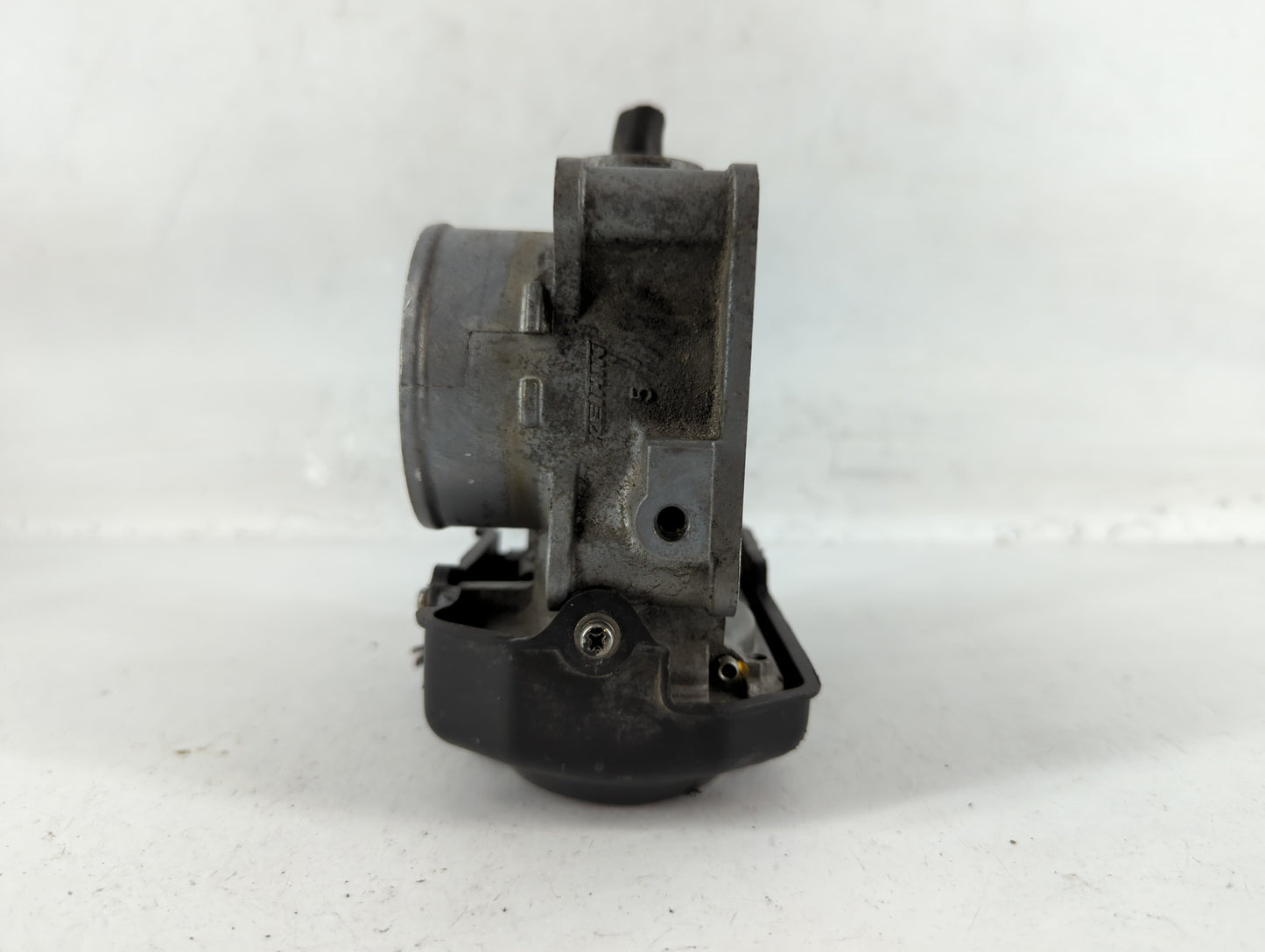 2015-2020 Acura Tlx Throttle Body P/N:U38494662669 Fits Fits 2013 2014 2015 2016 2017 2018 2019 2020 2021 2022 OEM Used Auto
