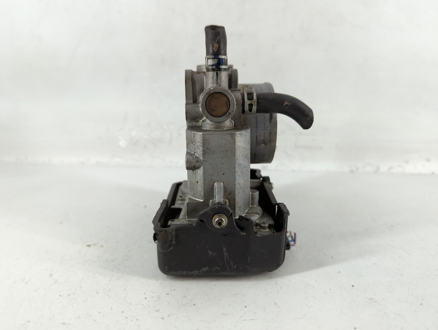 2015-2020 Acura Tlx Throttle Body P/N:U38494662669 Fits Fits 2013 2014 2015 2016 2017 2018 2019 2020 2021 2022 OEM Used Auto