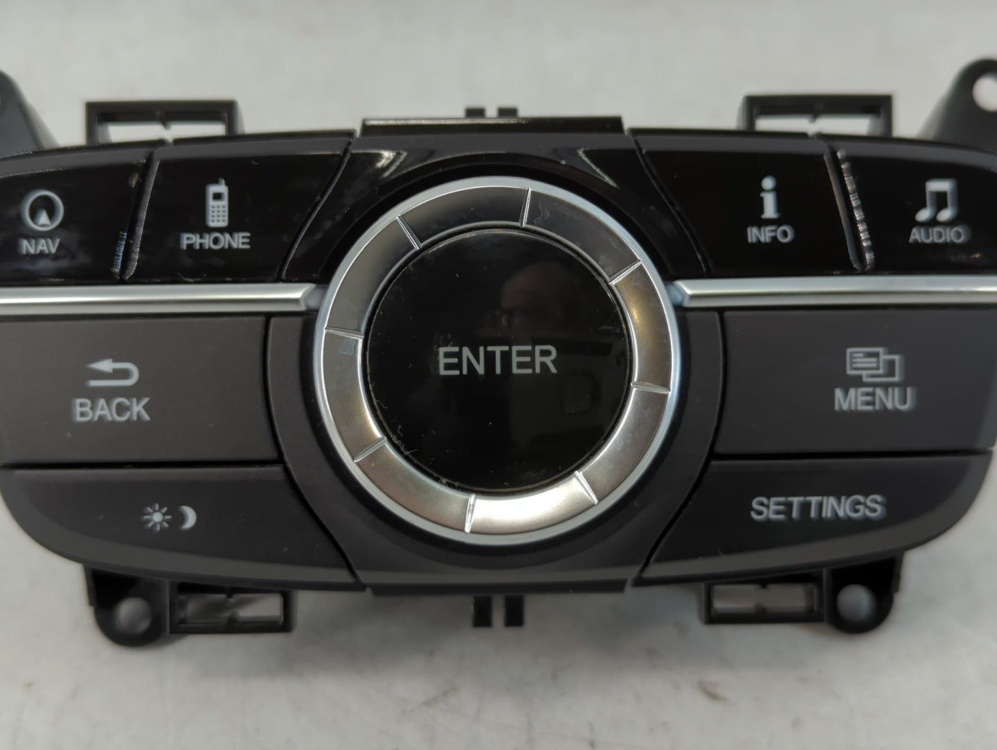2015-2018 Acura Tlx Radio AM FM Cd Player Receiver Replacement P/N:TZ3-A120 Fits Fits 2015 2016 2017 2018 OEM Used Auto Part