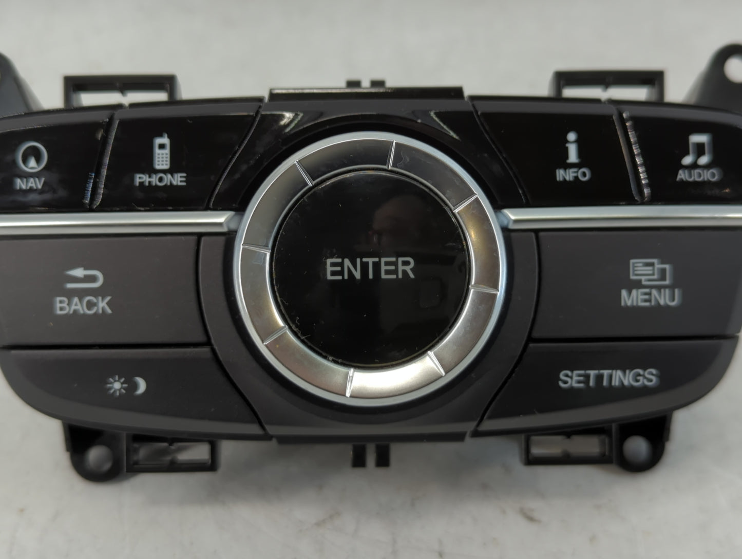 2015-2018 Acura Tlx Radio AM FM Cd Player Receiver Replacement P/N:TZ3-A120 Fits Fits 2015 2016 2017 2018 OEM Used Auto Part