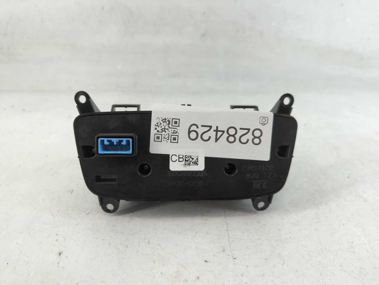 2015-2018 Acura Tlx Radio AM FM Cd Player Receiver Replacement P/N:TZ3-A120 Fits Fits 2015 2016 2017 2018 OEM Used Auto Part