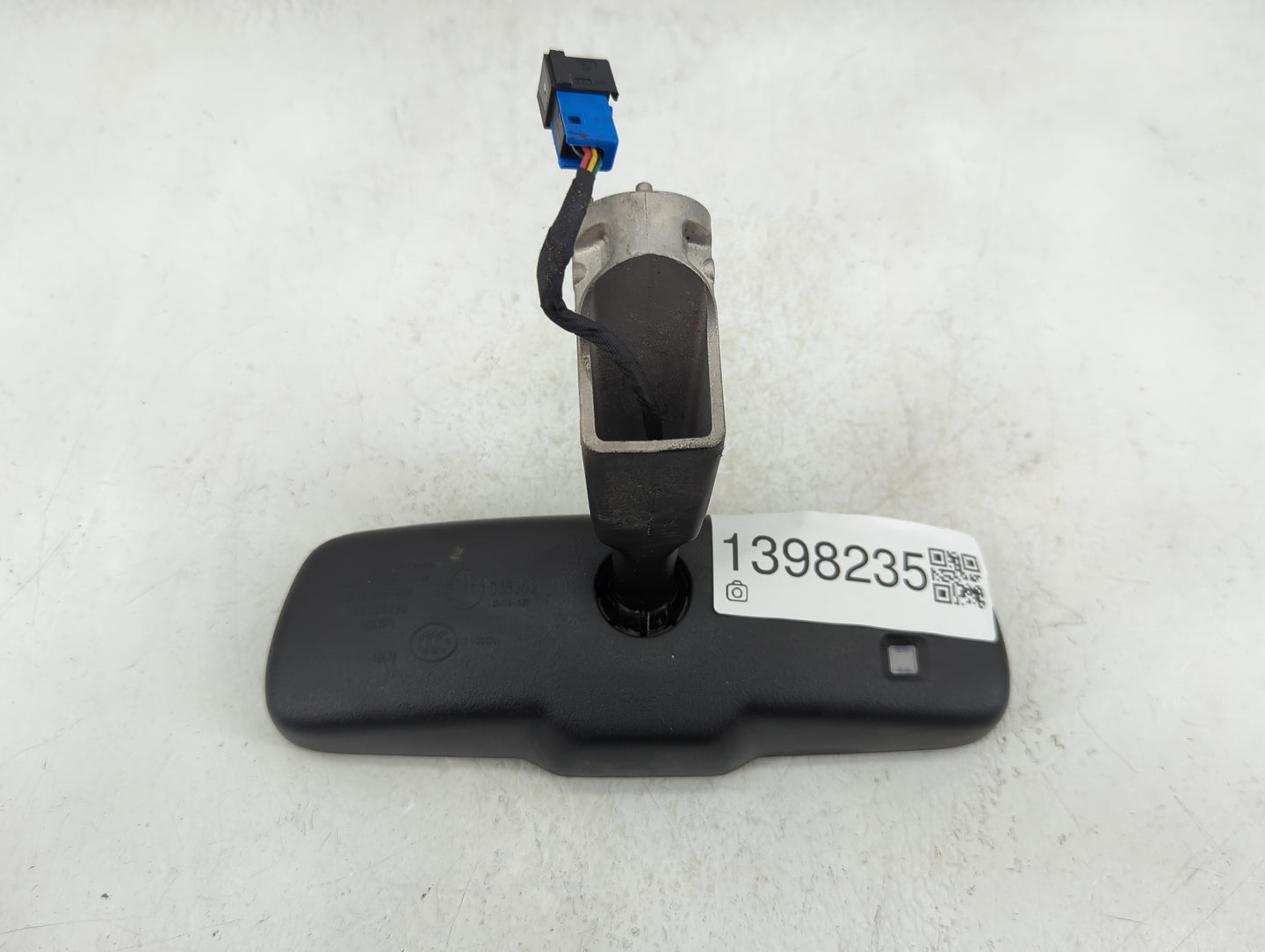 2017 Alfa Romeo Giulia Interior Rear View Mirror Replacement OEM P/N:56109498 Fits OEM Used Auto Parts - Oemusedautoparts1.c