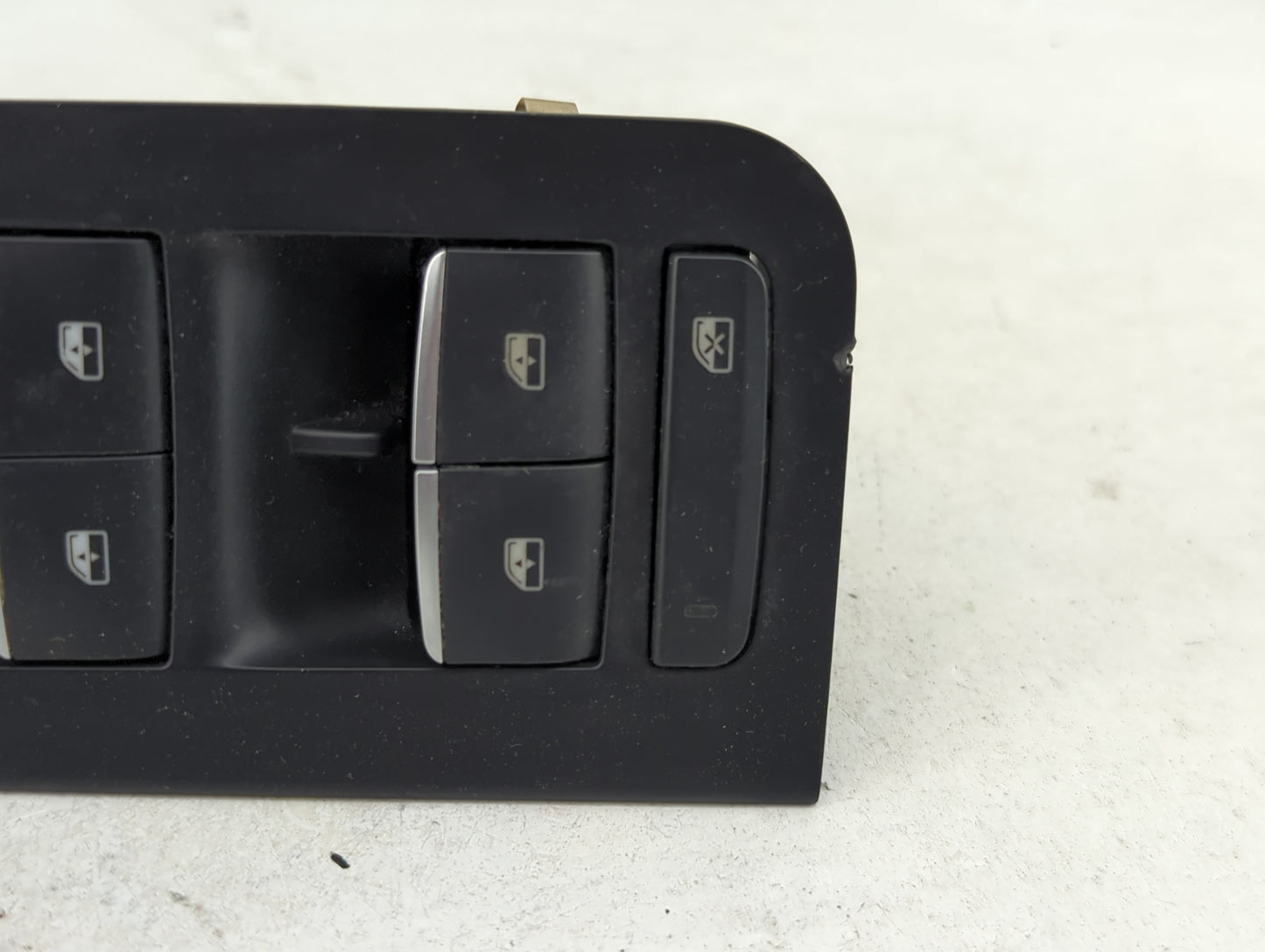 2017 Alfa Romeo Giulia Master Power Window Switch Replacement Driver Side Left P/N:01561494080 Fits OEM Used Auto Parts - Oe