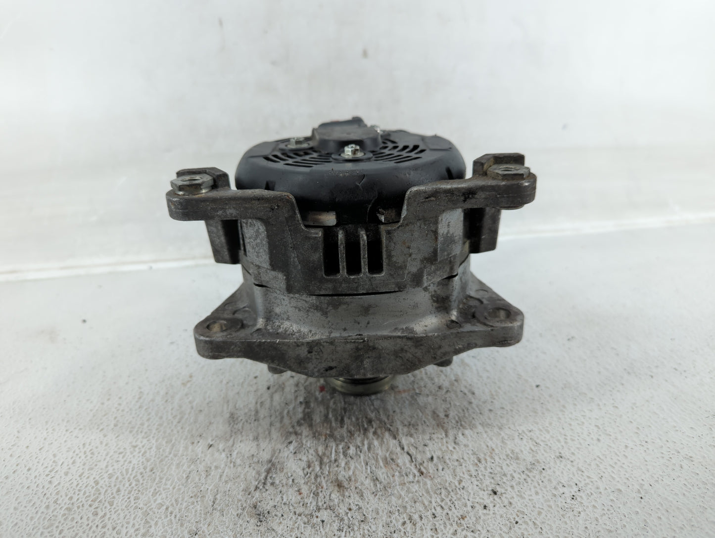 2017 Alfa Romeo Giulia Alternator Replacement Generator Charging Assembly Engine OEM P/N:50559542 Fits OEM Used Auto Parts -