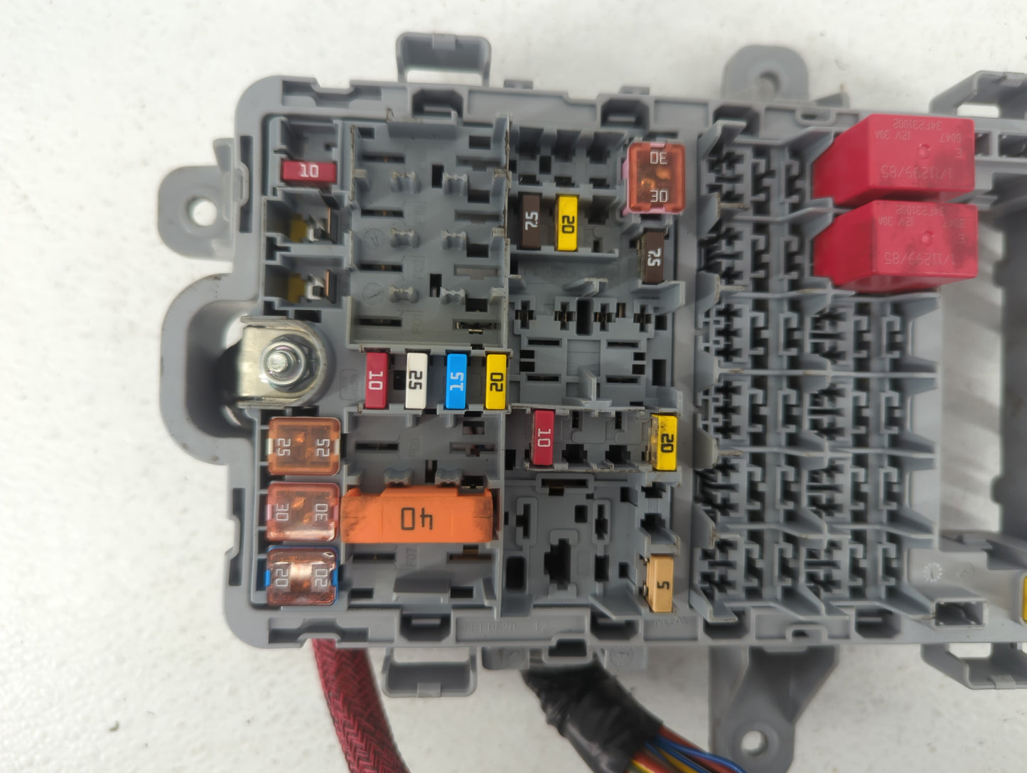 2017 Alfa Romeo Giulia Fusebox Fuse Box Panel Relay Module P/N:2286A8015 Fits OEM Used Auto Parts - Oemusedautoparts1.com