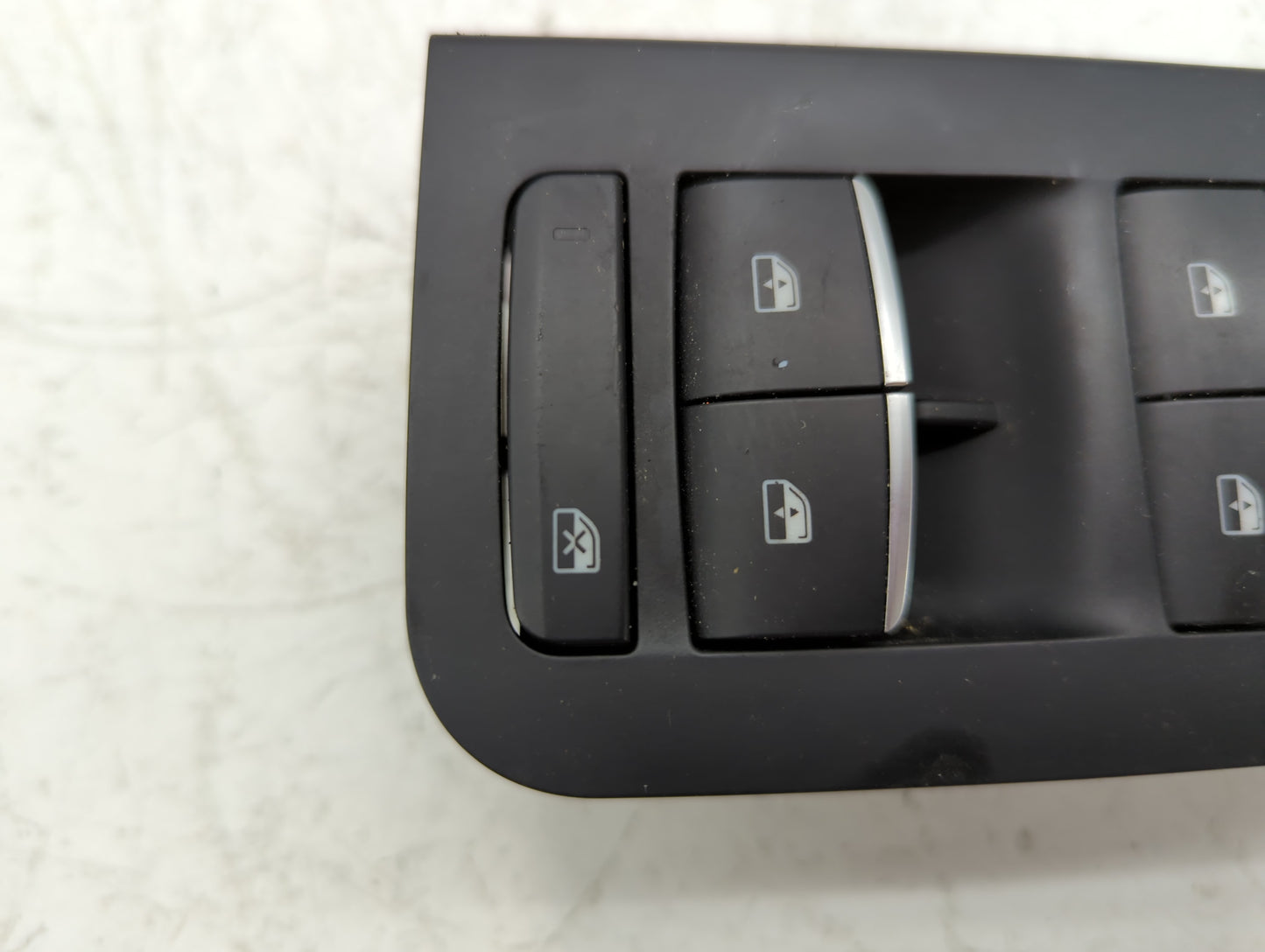 2017 Alfa Romeo Giulia Master Power Window Switch Replacement Driver Side Left P/N:01561181990 Fits OEM Used Auto Parts - Oe