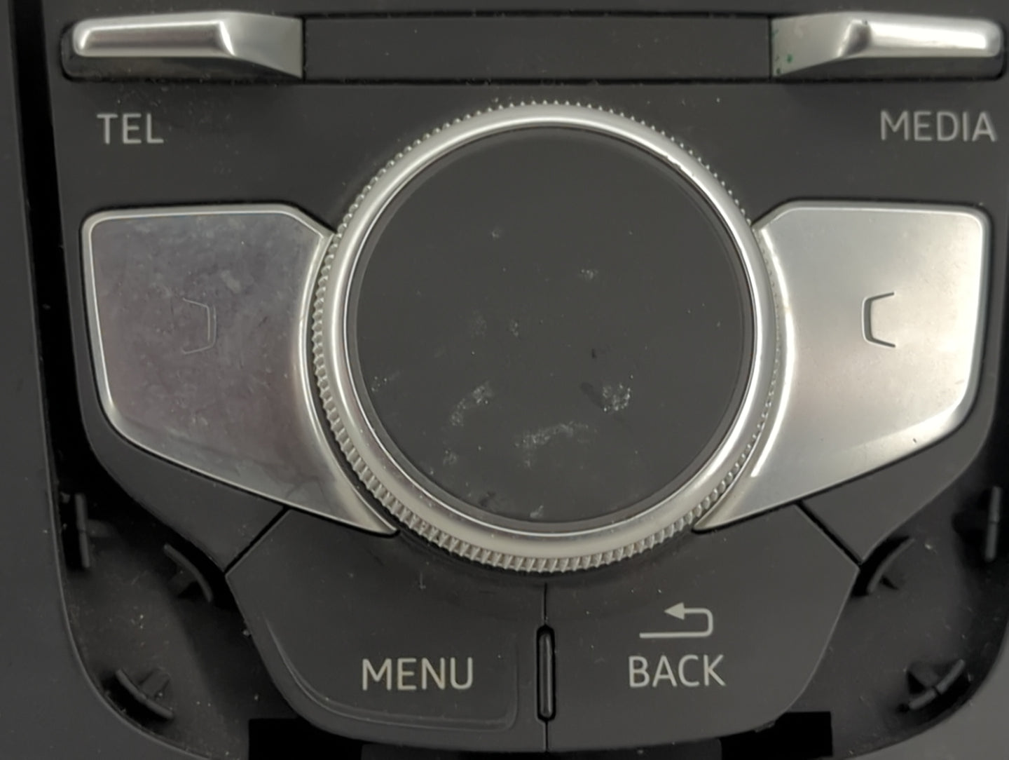 2015-2018 Audi A3 Radio AM FM Cd Player Receiver Replacement P/N:8V0919614BF 8V0927225C Fits Fits 2015 2016 2017 2018 OEM Us