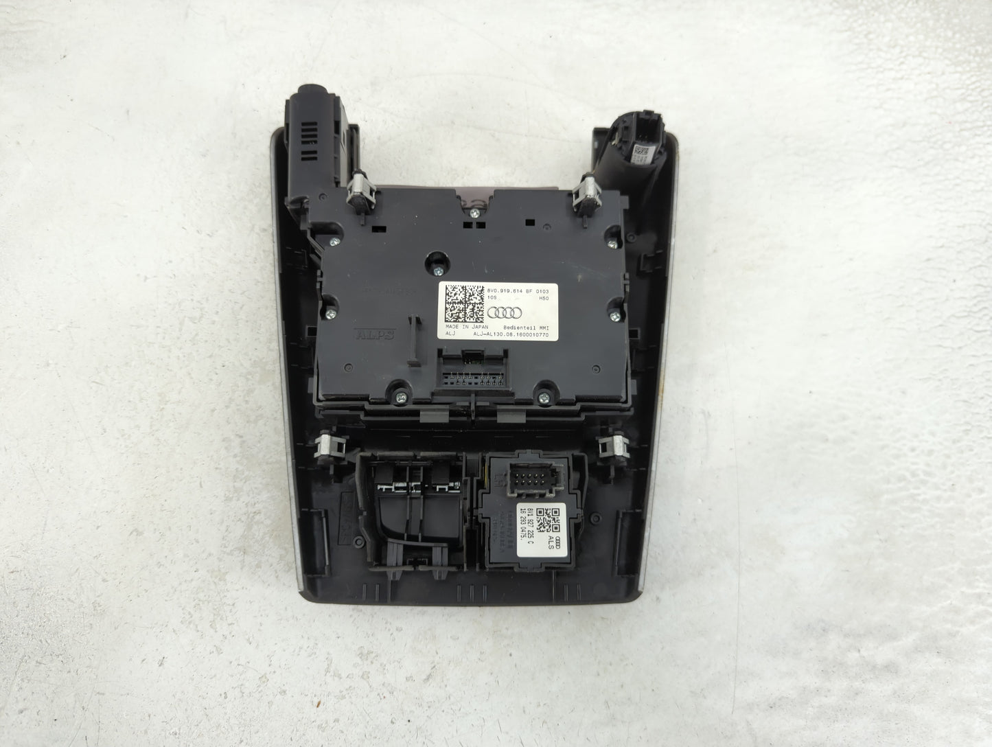 2015-2018 Audi A3 Radio AM FM Cd Player Receiver Replacement P/N:8V0 919 614 BF Fits Fits 2015 2016 2017 2018 OEM Used Auto 