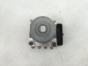 2017-2018 Audi A3 ABS Pump Control Module Replacement P/N:5Q0 614 517 CG Fits Fits 2017 2018 OEM Used Auto Parts