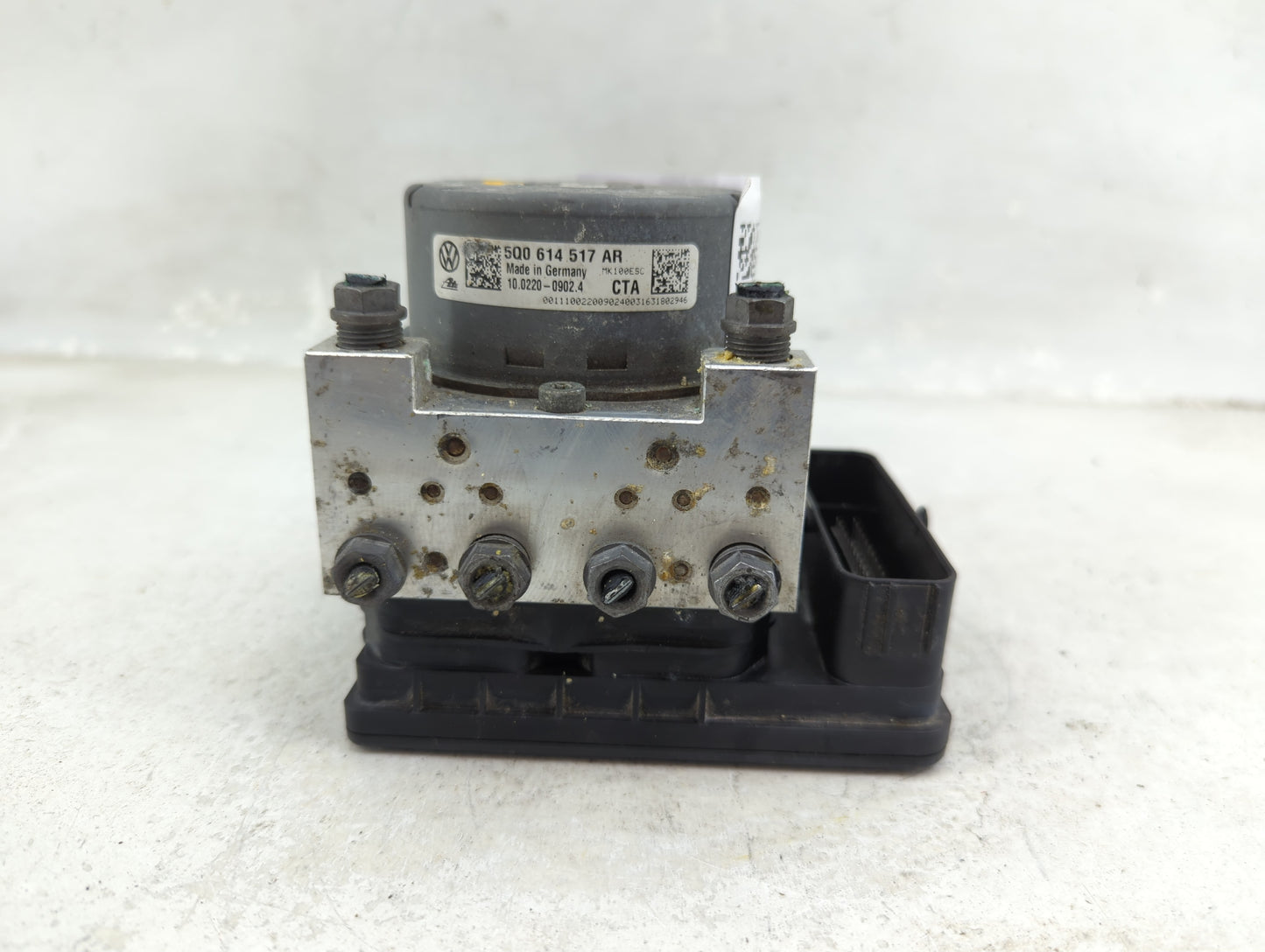 2017-2018 Audi A3 ABS Pump Control Module Replacement P/N:5Q0 614 517 AR 5Q0 614 517 CG Fits Fits 2017 2018 OEM Used Auto Pa