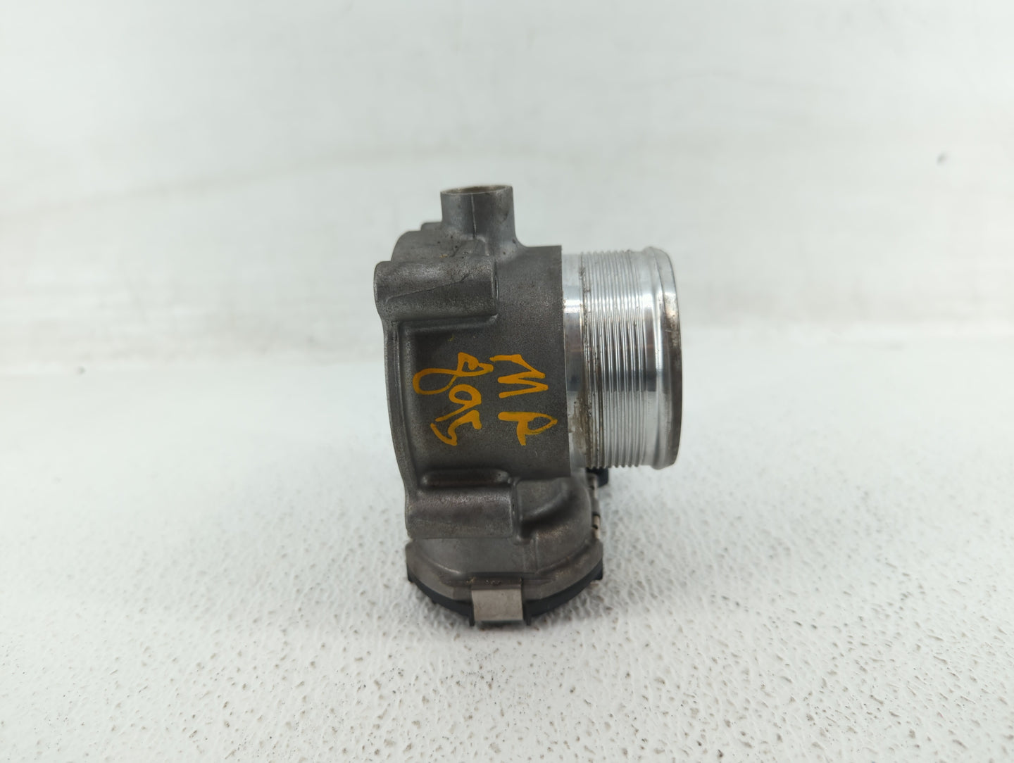 2017-2018 Audi A3 Throttle Body P/N:06K 133 062 M 06K 133 062 J Fits Fits 2017 2018 2019 2020 2021 2022 OEM Used Auto Parts 