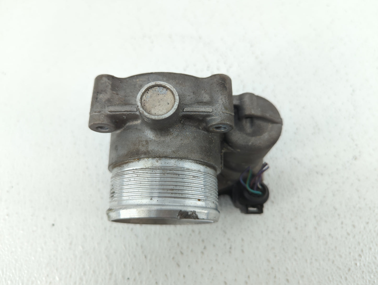 2017-2018 Audi A3 Throttle Body P/N:06K 133 062 M 06K 133 062 J Fits Fits 2017 2018 2019 2020 2021 2022 OEM Used Auto Parts 