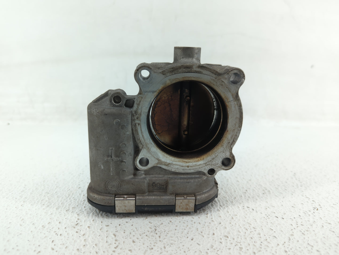 2017-2018 Audi A3 Throttle Body P/N:06K 133 062 M 06K 133 062 J Fits Fits 2017 2018 2019 2020 2021 2022 OEM Used Auto Parts 