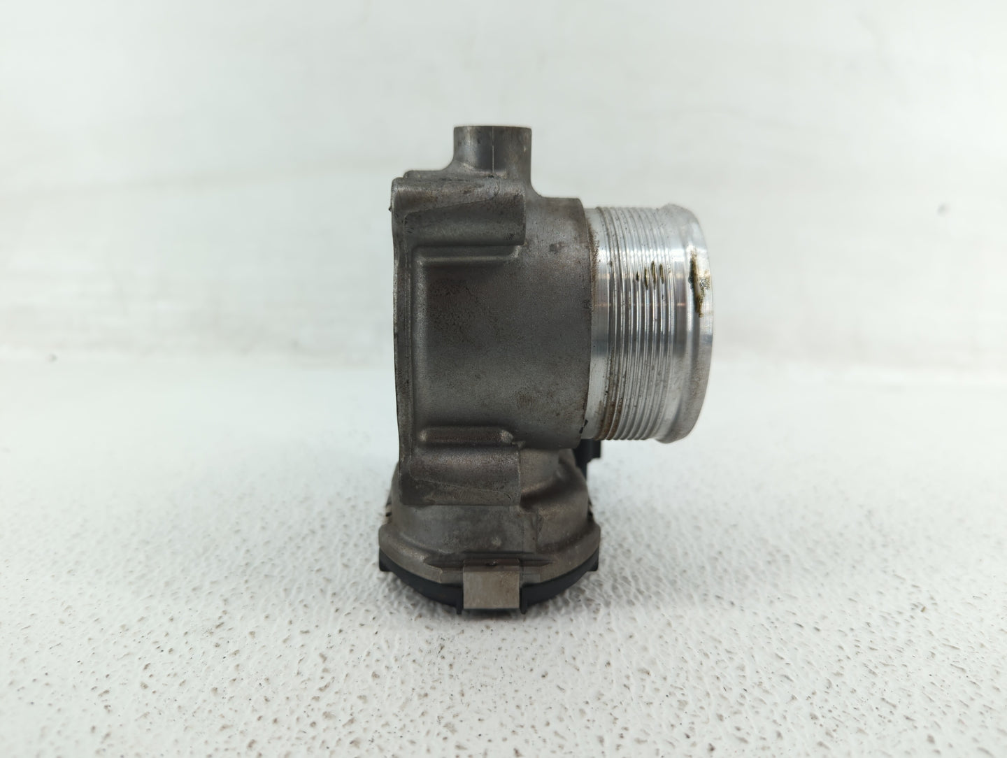 2017-2018 Audi A3 Throttle Body P/N:06K 133 062 M 06K 133 062 J Fits Fits 2017 2018 2019 2020 2021 2022 OEM Used Auto Parts 