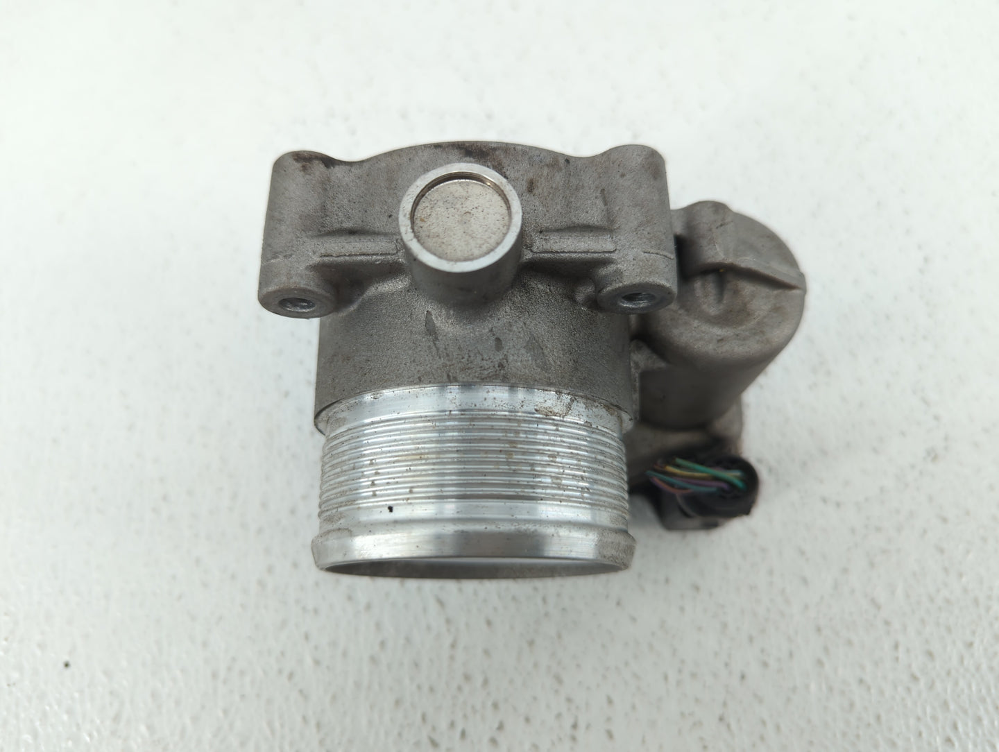 2017-2018 Audi A3 Throttle Body P/N:06K 133 062 M 06K 133 062 J Fits Fits 2017 2018 2019 2020 2021 2022 OEM Used Auto Parts 