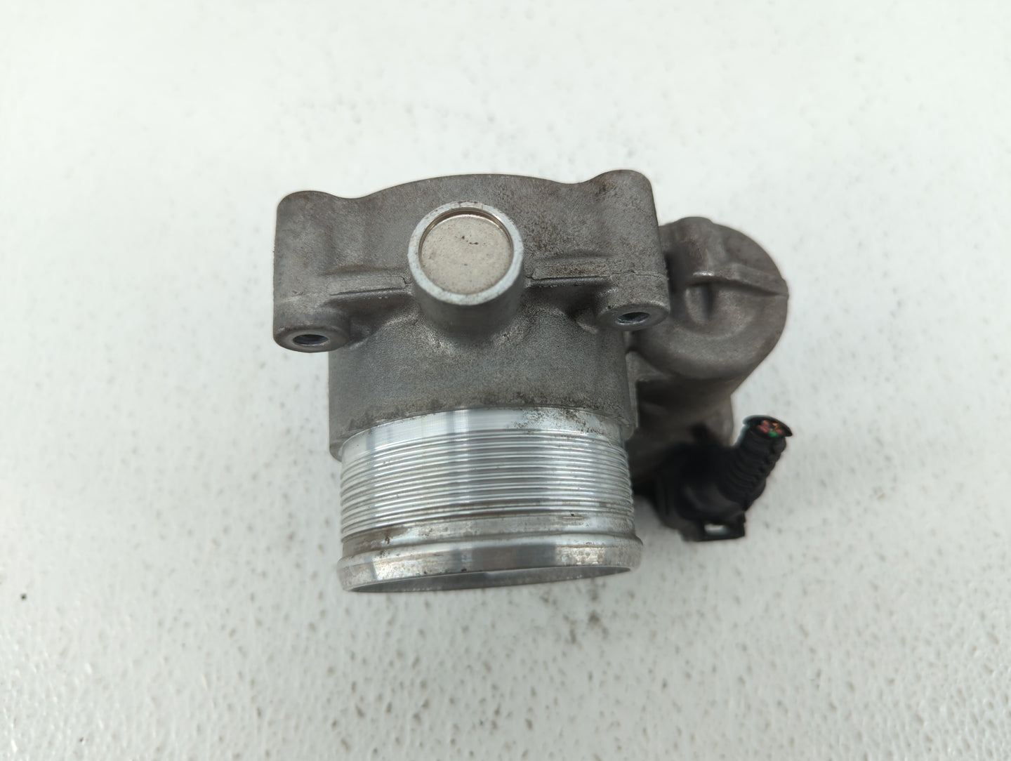 2017-2018 Audi A3 Throttle Body P/N:06K 133 062 M 06K 133 062 J Fits Fits 2017 2018 2019 2020 2021 2022 OEM Used Auto Parts 