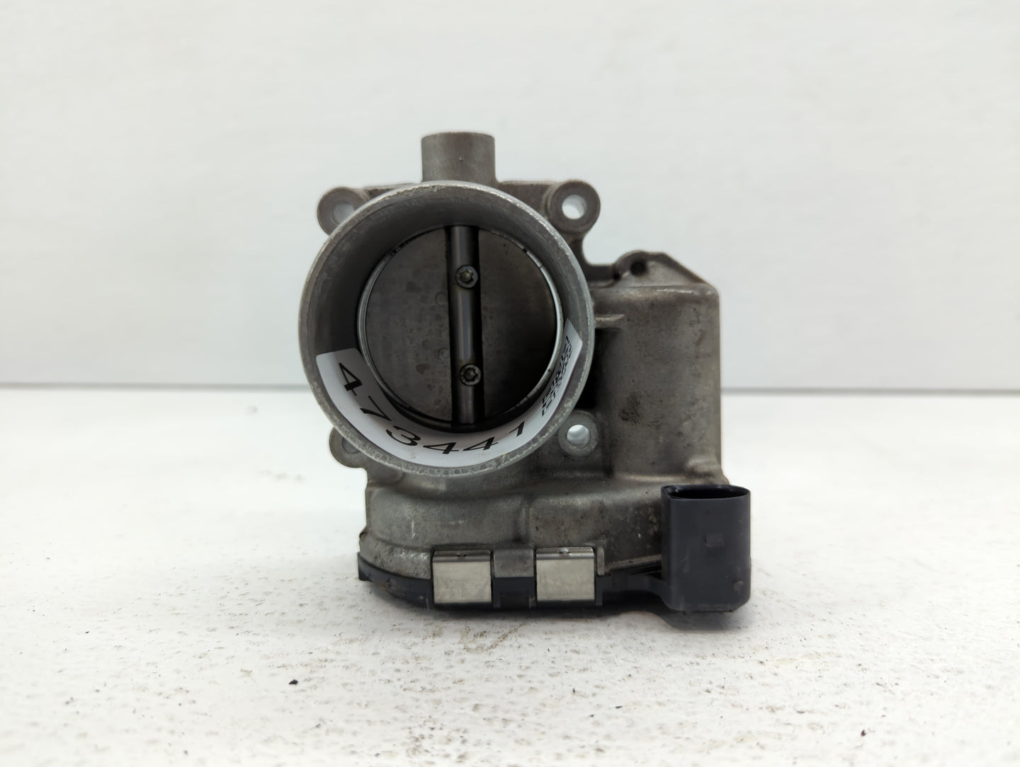 2017-2018 Audi A3 Throttle Body P/N:06K 133 062 AK 06K 133 062 M, 06K 133 062 J Fits Fits 2017 2018 2019 2020 2021 2022 OEM 