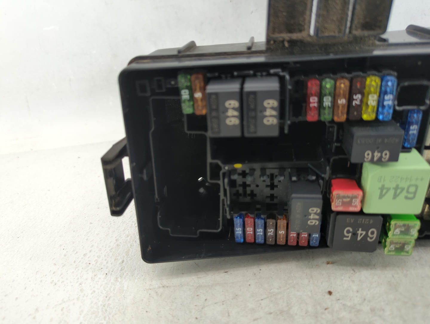 2015-2018 Audi A3 Fusebox Fuse Box Panel Relay Module P/N:5Q0 907 361 C Fits Fits 2015 2016 2017 2018 2019 2020 2021 OEM Use