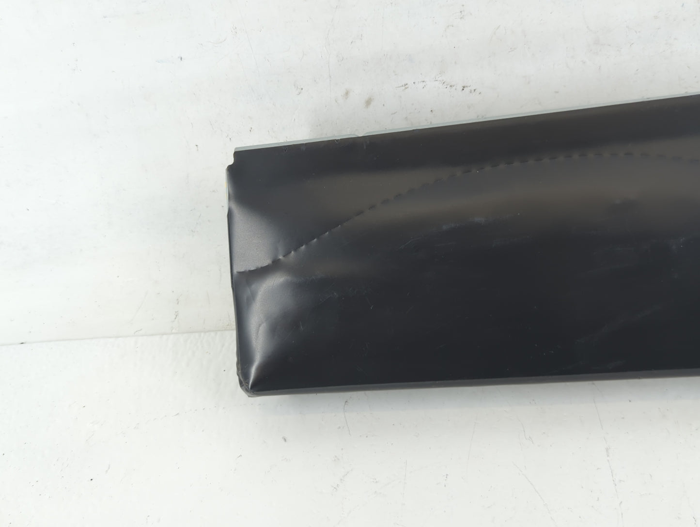 2017-2018 Audi A3 Air Bag Driver Left Knee OEM P/N:T 8V1 841 Fits Fits 2017 2018 OEM Used Auto Parts - Oemusedautoparts1.com