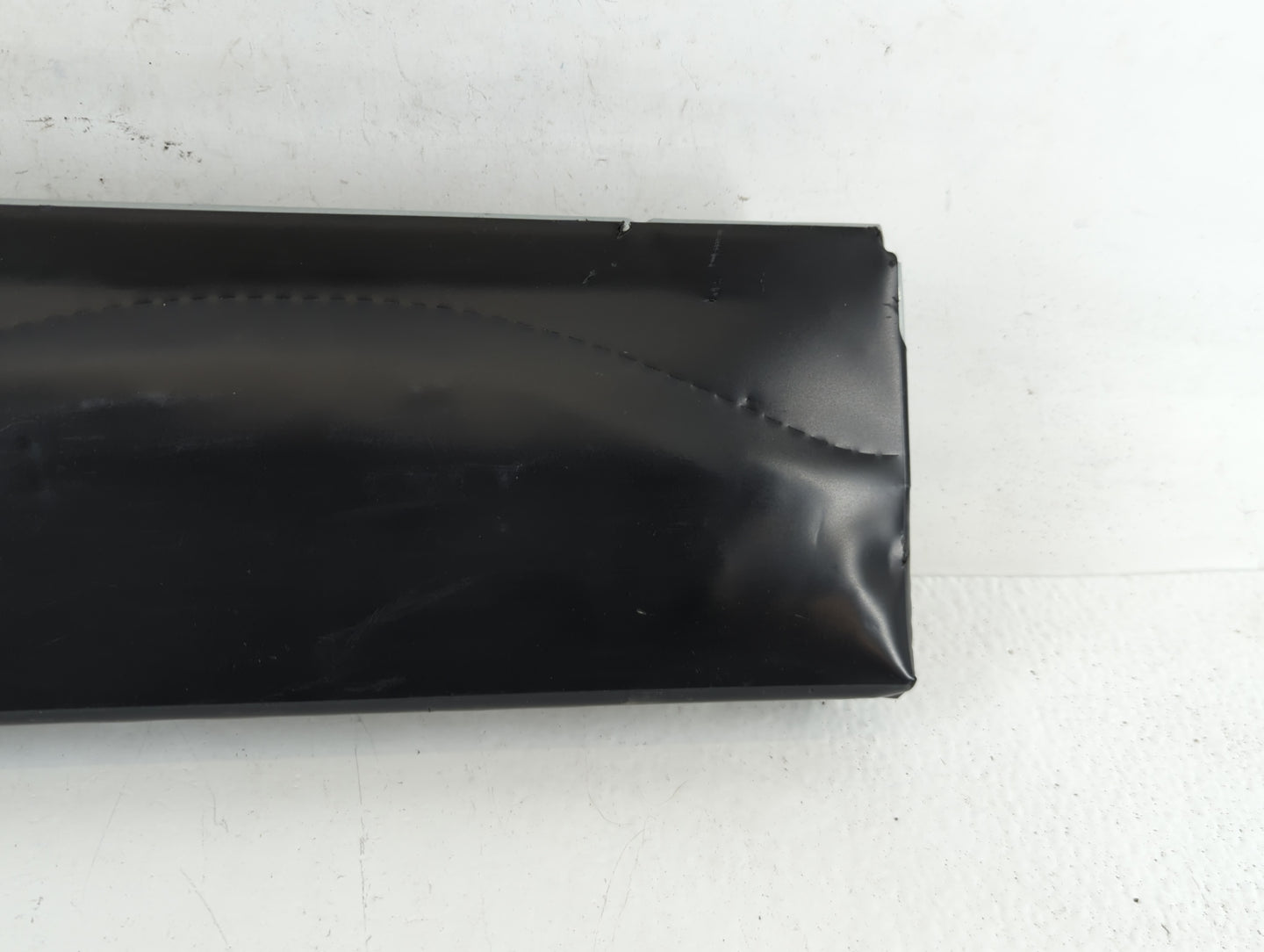 2017-2018 Audi A3 Air Bag Driver Left Knee OEM P/N:T 8V1 841 Fits Fits 2017 2018 OEM Used Auto Parts - Oemusedautoparts1.com