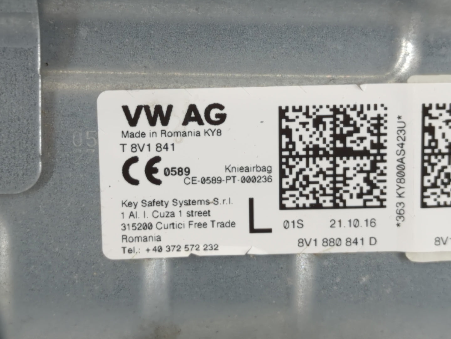 2017-2018 Audi A3 Air Bag Driver Left Knee OEM P/N:T 8V1 841 Fits Fits 2017 2018 OEM Used Auto Parts - Oemusedautoparts1.com