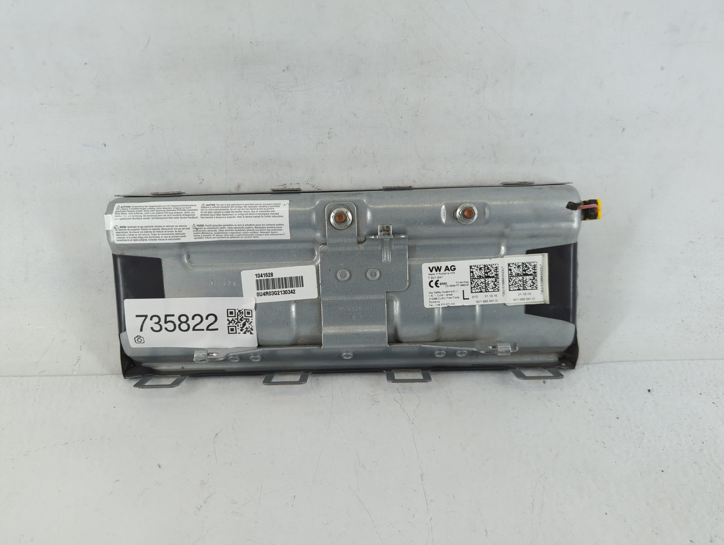 2017-2018 Audi A3 Air Bag Driver Left Knee OEM P/N:T 8V1 841 Fits Fits 2017 2018 OEM Used Auto Parts - Oemusedautoparts1.com