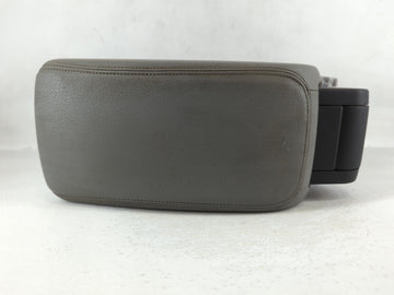 2017 Audi A3 Center Console Armrest Cover Lid P/N:WAUAGFF4H1037939 Fits OEM Used Auto Parts - Oemusedautoparts1.com